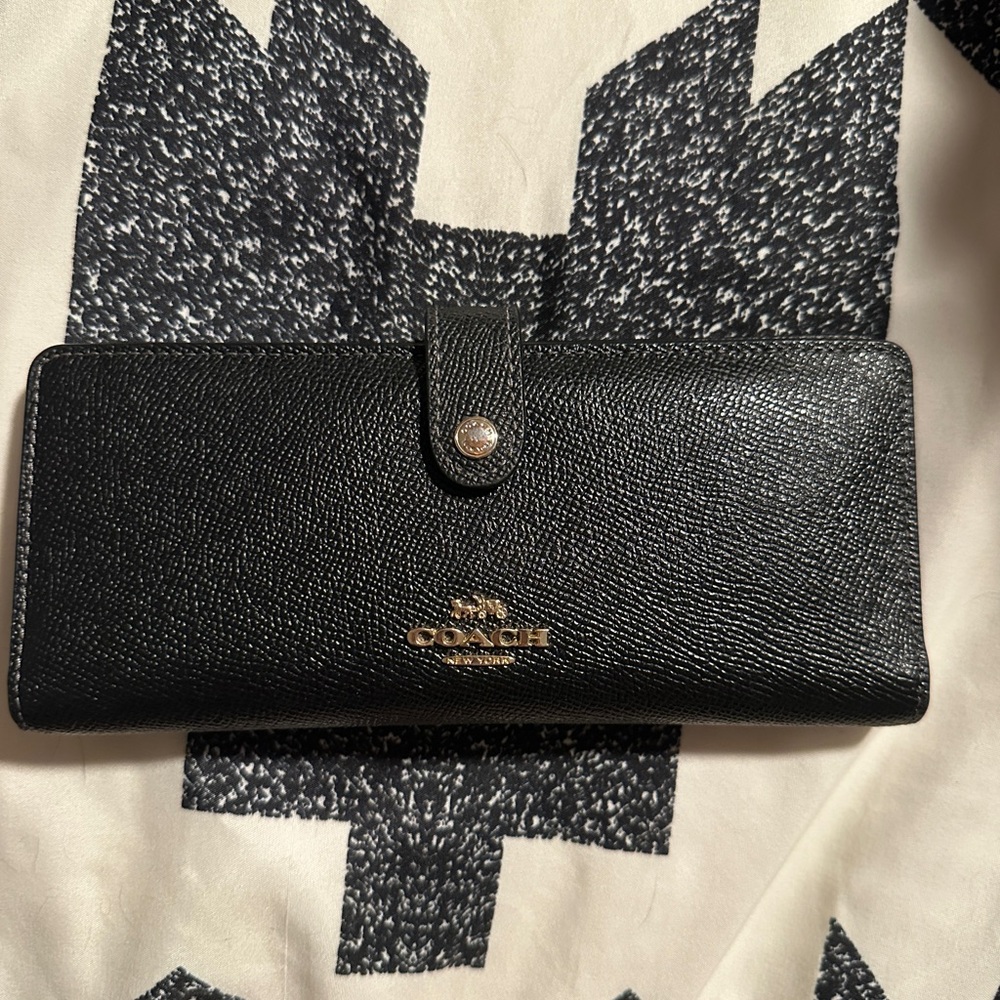 Coach Black Textured Leather Wallet